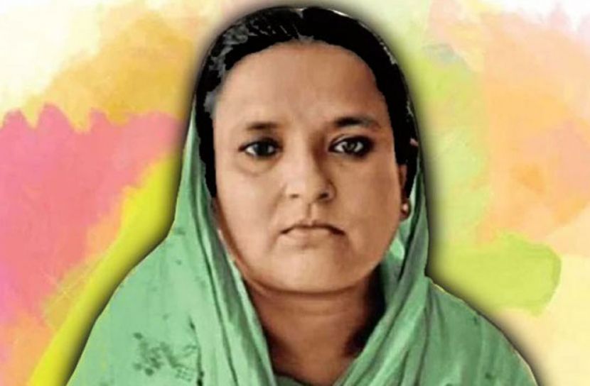 দুস্থরা পাবে টাকা-সেলাই মেশিন