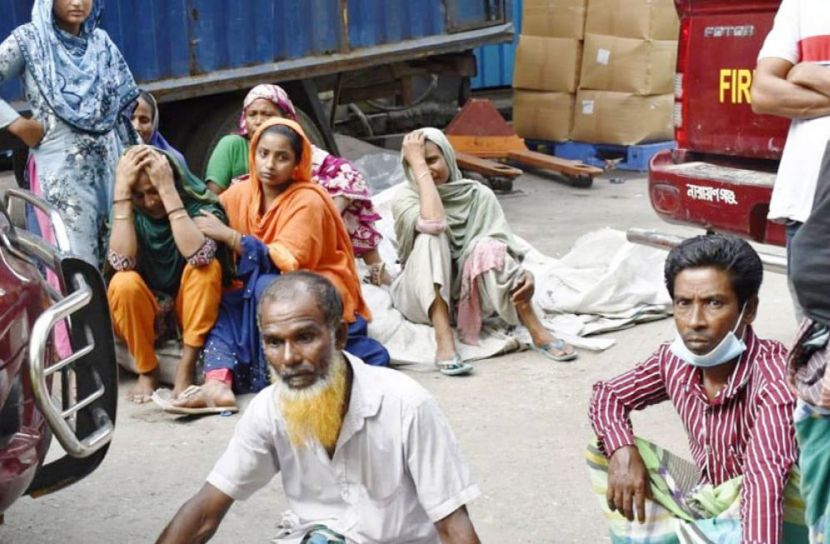 রূপগঞ্জে শুধুই স্বজনদের আহাজারি