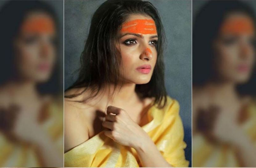 রাজনীতি ছাড়লেন তনুশ্রী