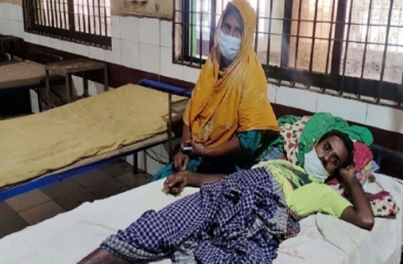বাম কিডনির পাথর অপসারণে কাটলেন ডান পাশ