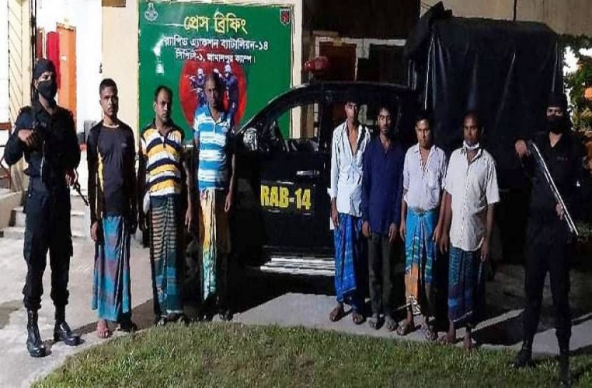 জামালপুরে র‌্যাবের অভিযানে ৭জুয়াড়ী আটক