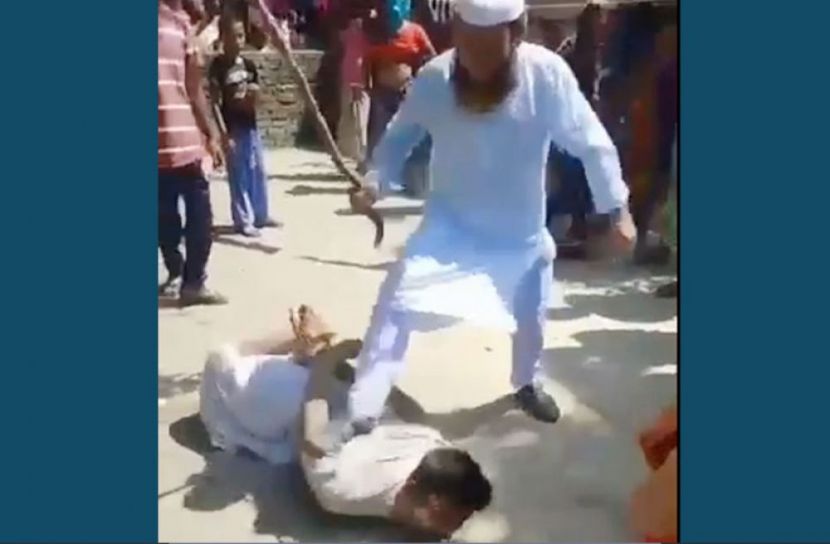 হাত-পা বেঁধে যুবককে পেটালেন কাউন্সিলর