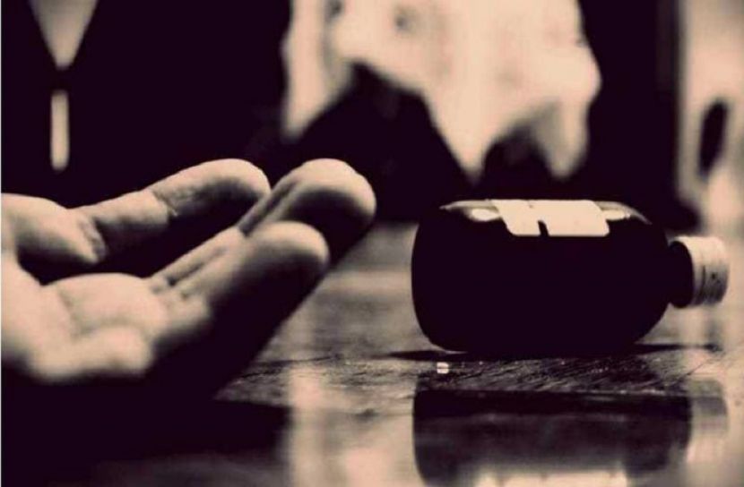 বিষপানে আত্মহত্যা, মরদেহ নিতে আসেননি স্বজনরা 