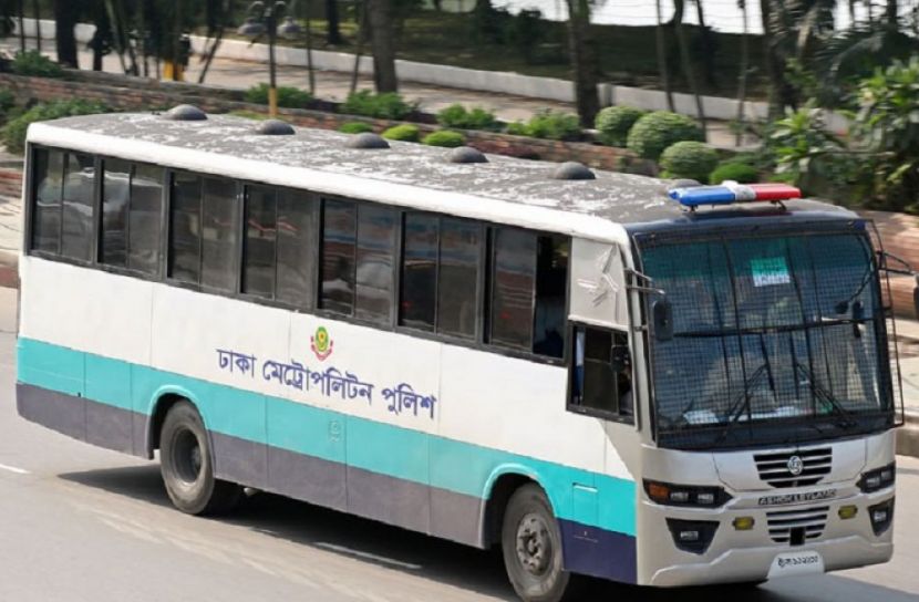 বৃহস্পতিবার থেকে কম ভাড়ায় পুলিশ বাস সার্ভিস