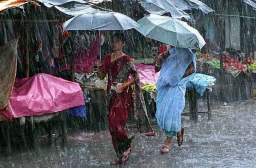 কোথাও ভারী বর্ষণ, কোথাও মাঝারি