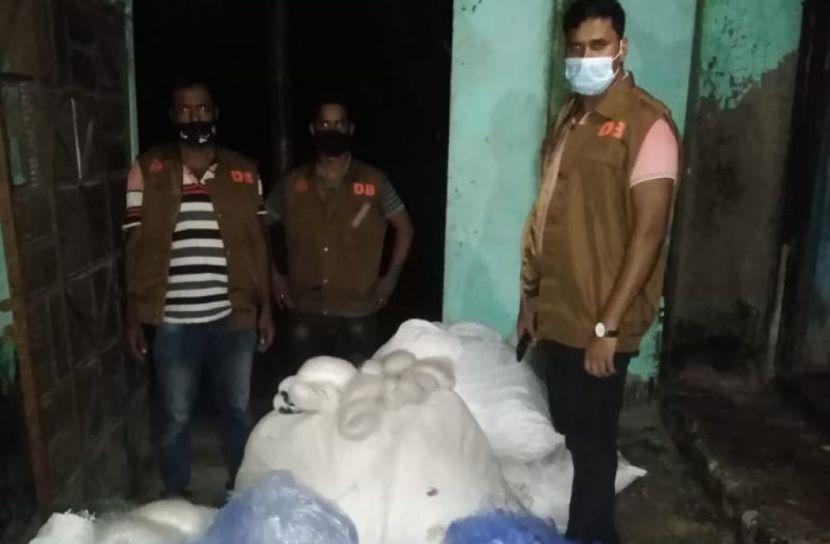 মুন্সীগঞ্জে অবৈধ কারেন্ট জালসহ আটক ১