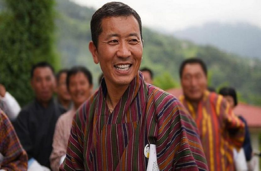 টিকার দ্বিতীয় ডোজ নিলেন ড. লোটে শেরিং