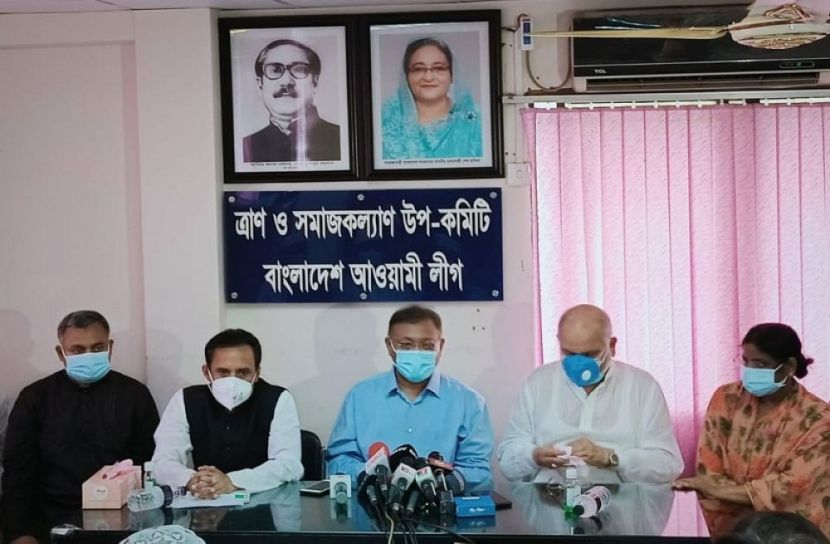 সমালোচনা করেও  টিকা নিয়েছেন খালেদা জিয়া
