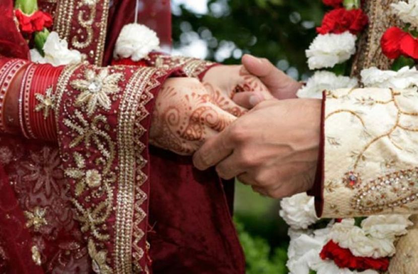 তরুণীর হবু স্বামীর গুলিতে প্রেমিক আহত