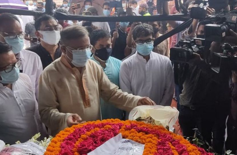 শহীদ মিনারে শেষ শ্রদ্ধা, তালতলা কবরস্থানে দাফন