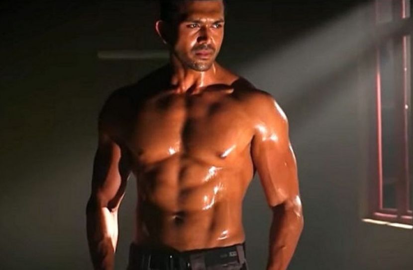 দাঁড়াতেই পারছেন না শুভ