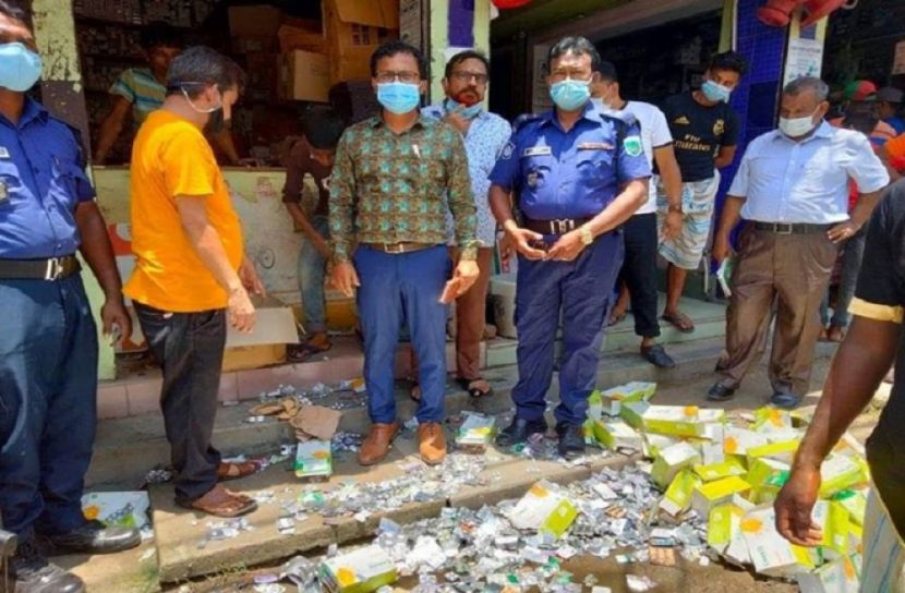 ক্রেতা সেজে অনিয়ম ধরলেন ভোক্তা অধিকার