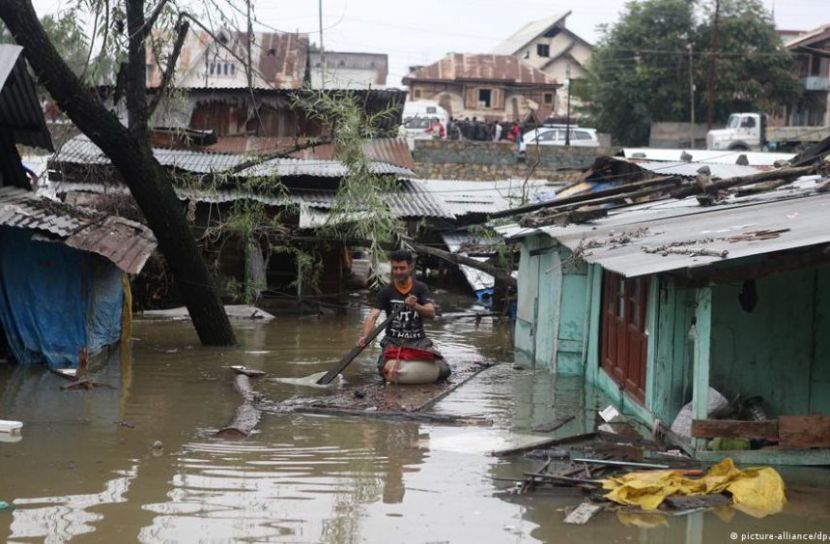 বৃষ্টিপাতে কাশ্মিরে ৫ জনের মৃত্যু