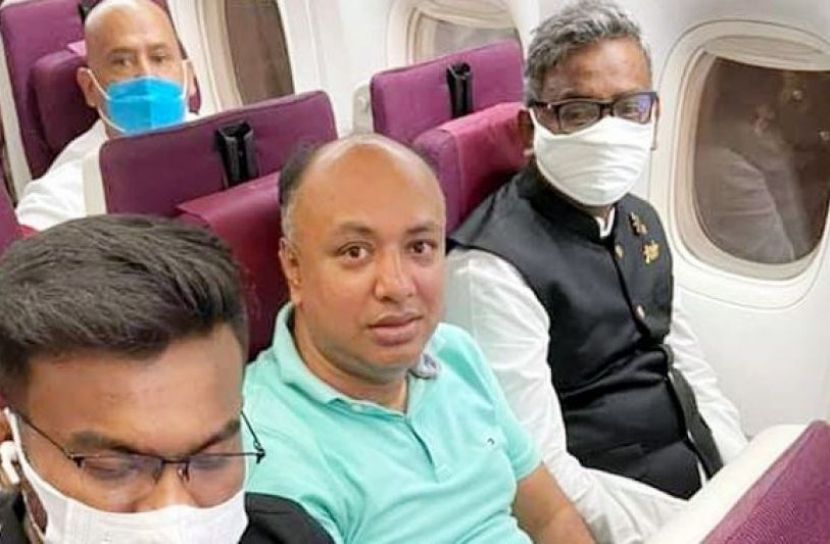 যুক্তরাষ্ট্রের উদ্দেশ্যে দেশ ছেড়েছেন কাদের মির্জা