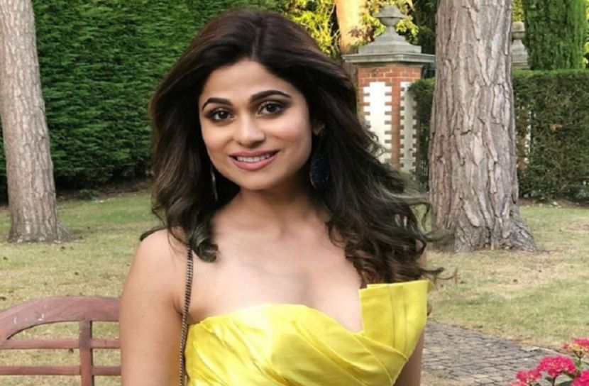 শিল্পার বোনের টুইটে ব্যাপক হইচই