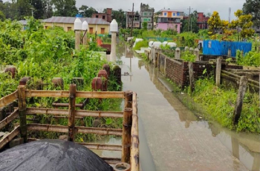 পটুয়াখালীতে লাশ দাফনের জায়গা নেই