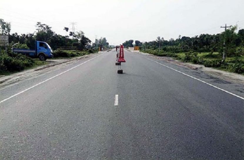 দুই পোশাক শ্রমিকের প্রাণ কাড়লো বাস