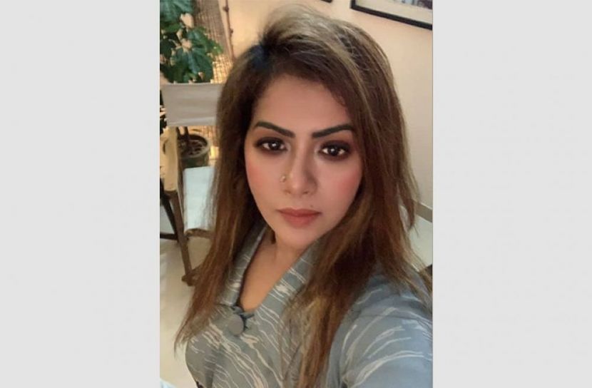 বাসায় মাদকসহ আটক মডেল মৌ আক্তার