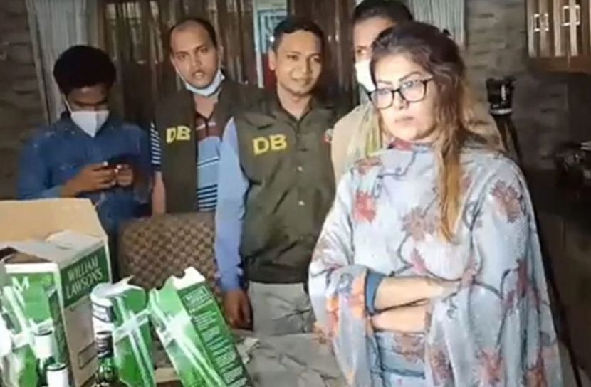 মডেল মরিয়ম আক্তার মৌ