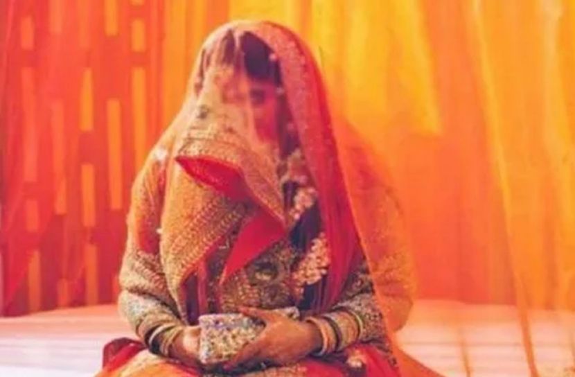 স্বামী ছাড়াই অন্তঃসত্ত্বা, ফাঁসলো যুবক