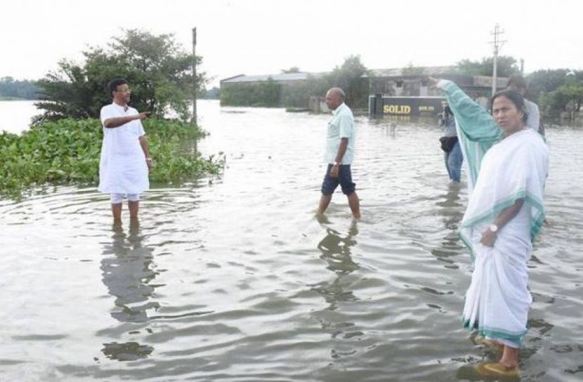 পশ্চিমবঙ্গে বন্যা, মৃত ১৬