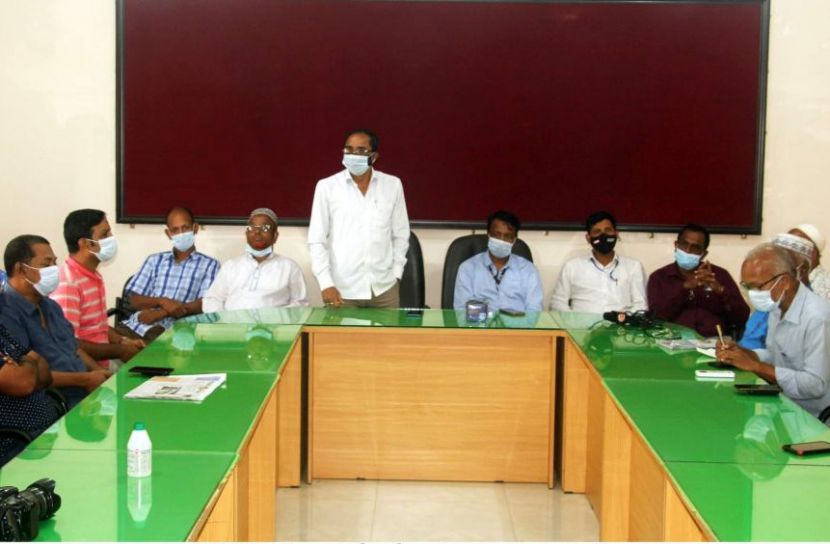 সাংবাদিক নির্যাতনের ঘটনায় প্রতিবাদ সভা