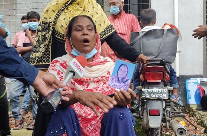 লাশ নিতে ঢামেক মর্গে স্বজনদের অপেক্ষা