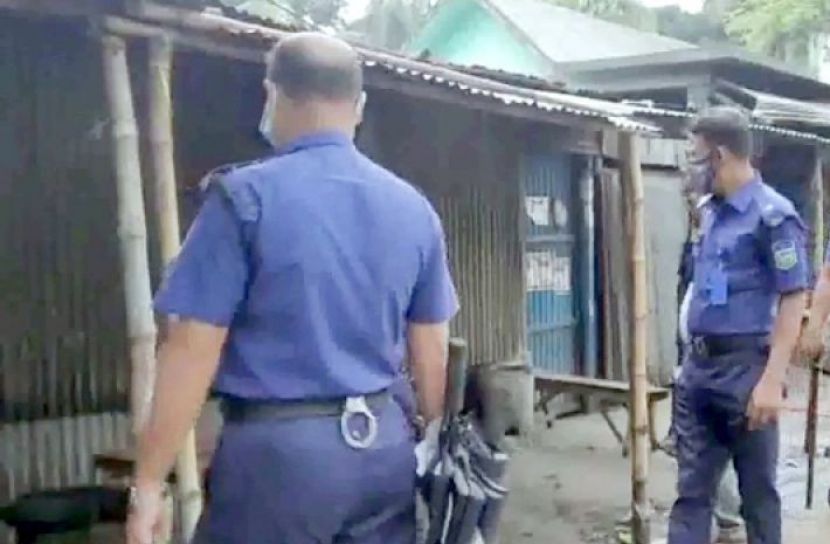 দোকানিকে জরিমানা, হামলায় পুলিশ-বিজিবিসহ আহত ৪