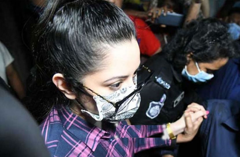 র‌্যাব সদর দফতরে পরীমনি