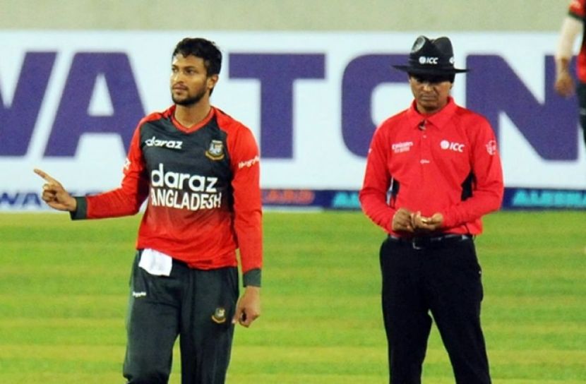 ব্যাটে-বলে ভুতুড়ে রেকর্ড সাকিবের