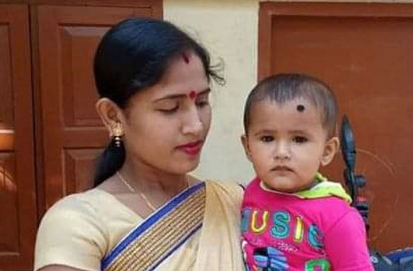 একই রশিতে ঝুলছিল মা-মেয়ে, গর্ভেও সন্তান