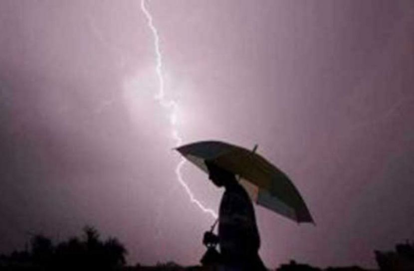 বজ্রপাত থেকে বাঁচতে করনীয় 