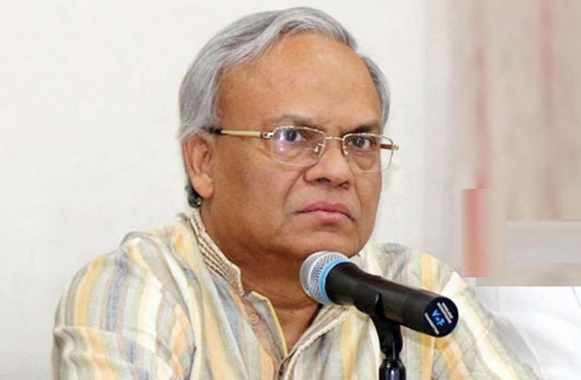 `তথ্যমন্ত্রী মানুষকে বিভ্রান্ত করছেন’