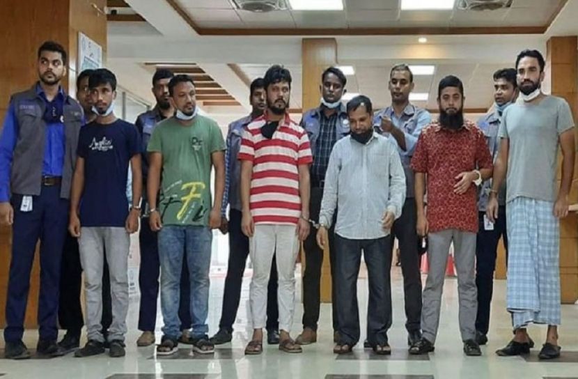 গাড়ি ভাড়া নিয়ে বিক্রি করে তারা