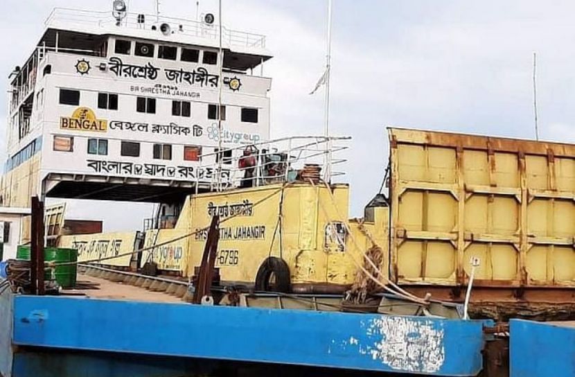 মাস্টার ও সুকানির অদক্ষতাতেই পদ্মা সেতুর পিলারে ধাক্কা