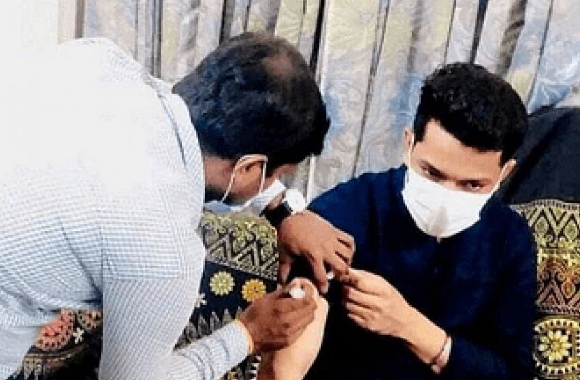 বাসায় গিয়ে টিকা দেয়ায় বরখাস্ত, তদন্ত কমিটি গঠন