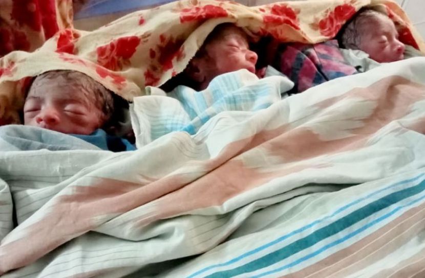 নরমাল ডেলিভারিতে একসঙ্গে ৩ শিশুর জন্ম
