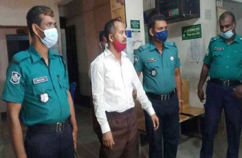 ফার্মেসিতে টিকা দেয়ায় তদন্ত কমিটি 