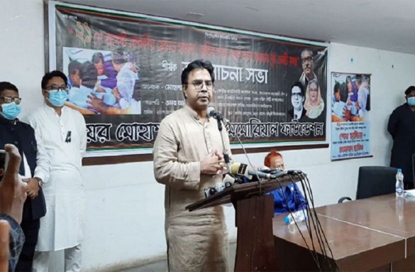 প্রধানমন্ত্রীকে গ্রেনেড হামলার ইঙ্গিত দেন হানিফ