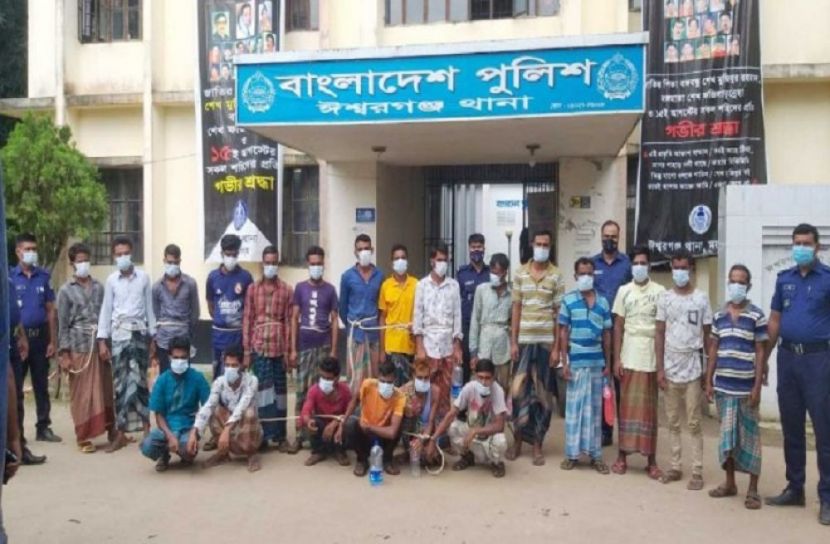 ময়মনসিংহে পুলিশের অভিযানে গ্রেফতার ২১ 