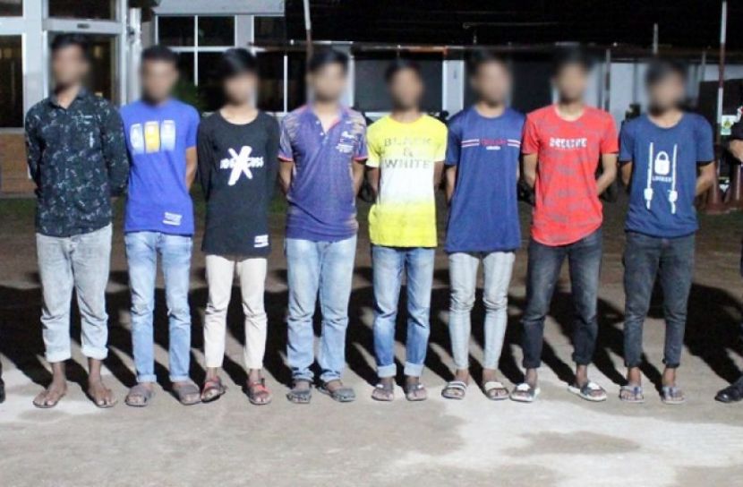 নিয়মিত ডাকাতি-ছিনতাই করতেন তারা