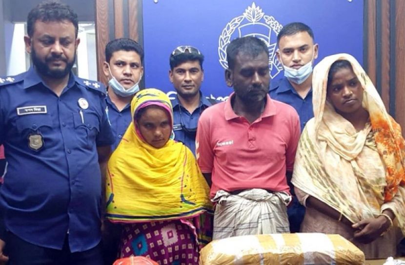 ৯ কেজি গাঁজাসহ দম্পতি গ্রেফতার