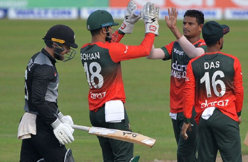 টাইগারদের ক্রীড়া প্রতিমন্ত্রীর অভিনন্দন