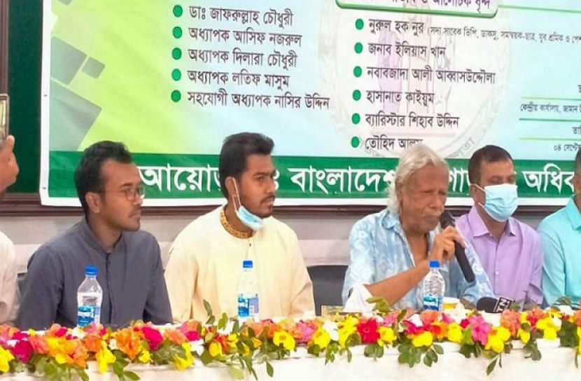 খায়রুল হক জাতিকে ধ্বংস করে দিয়েছেন