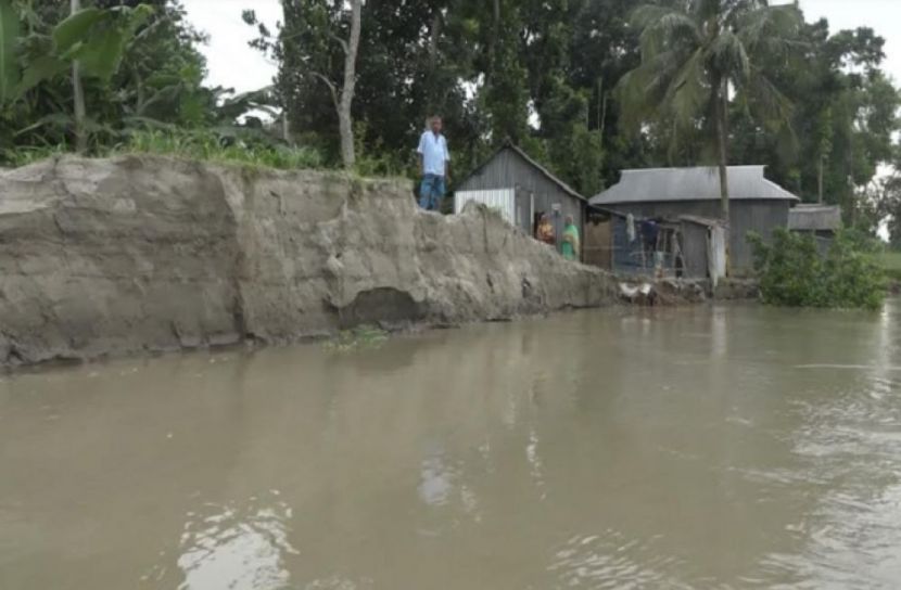 যমুনাসহ সব নদীর পানি বেড়েই চলছে