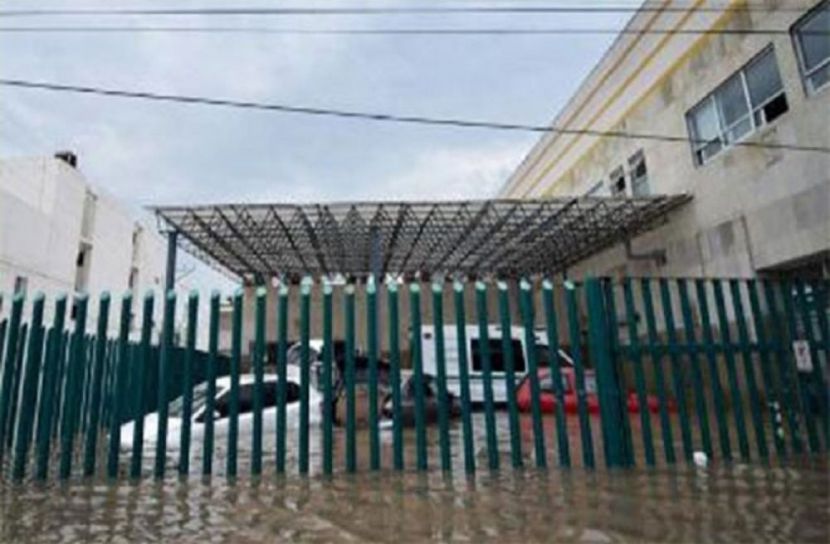 তলিয়ে গেলো হাসপাতাল, মৃত্যু ১৭