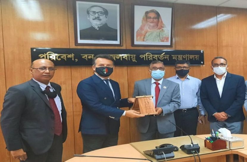পরিবেশমন্ত্রীর সাথে ইতালির অ্যাম্বাসেডরের সৌজন্য সাক্ষাৎ 