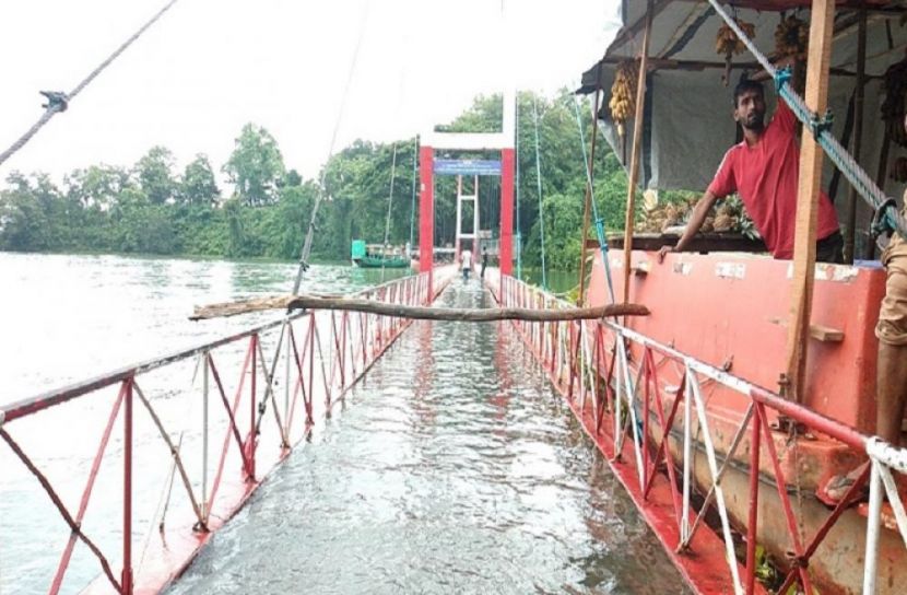 রাঙামাটির ঝুলন্ত ব্রিজে পারাপার বন্ধ