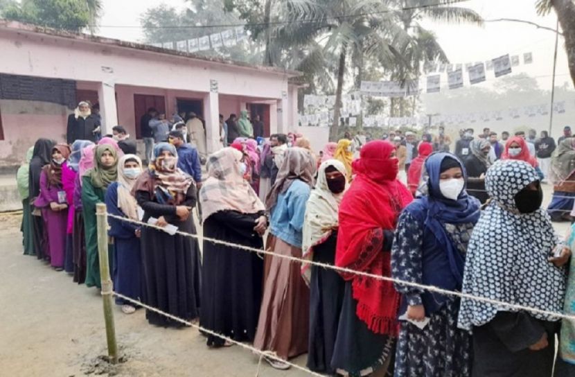 ভোটগ্রহণ চলছে ১৬৯ ইউপি-পৌরসভায় 