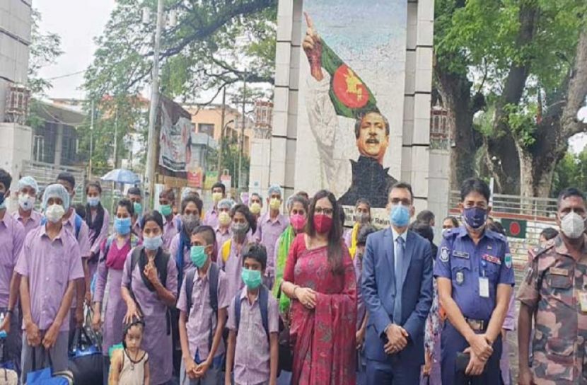 দেশে ফিরলেন পাচার হওয়া ৩৭ বাংলাদেশি